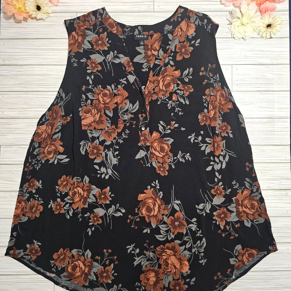Torrid Sleeveless Floral Blouse